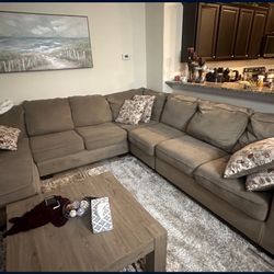 Sectional Couch 