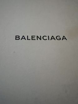 Balenciaga 