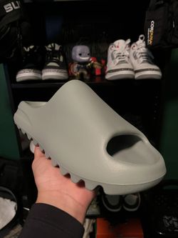 Yeezy Slide “Salt”