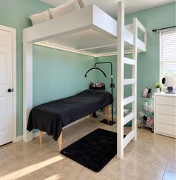 Twin flooding bunk bed