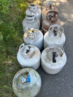 Empty propane tanks - 9 available $10