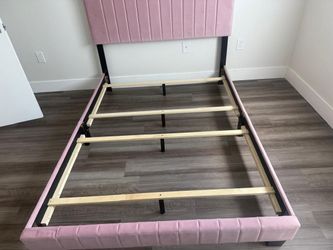 NEW BED FRAME FULL SIZE PINK