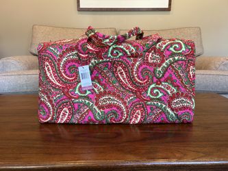 NWT Vera Bradley Large Traveler Bag  Pattern: Capri Pink  