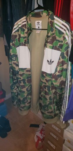 Adidas bape jacket size 2XL worn 4 times