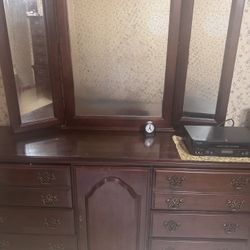 Dresser Set For Sale 