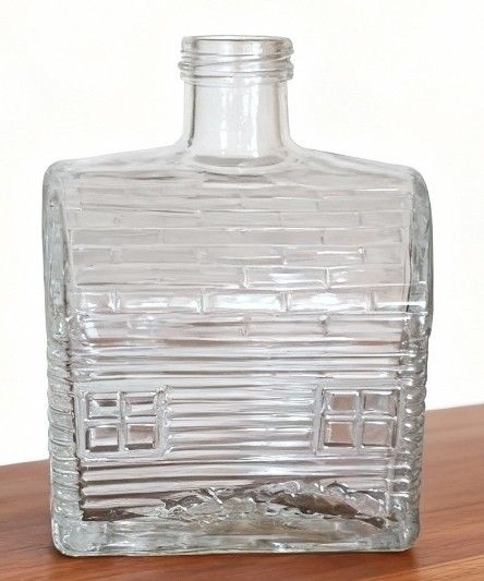 250ml Glass Maple Sugar Shack With Black Tamper Evident Lids