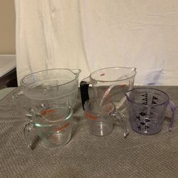 5 Different Measuring Cups