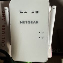 Dual-band WiFi Range Extender, 750Mbps, Wall-plug, External Antenna