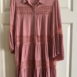 Coral Bell Sleeve Buttoned Tunic - Size M - Fits XL