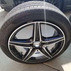 Benz 2018 E Class AMG 18" Rim + Run Flat Tire