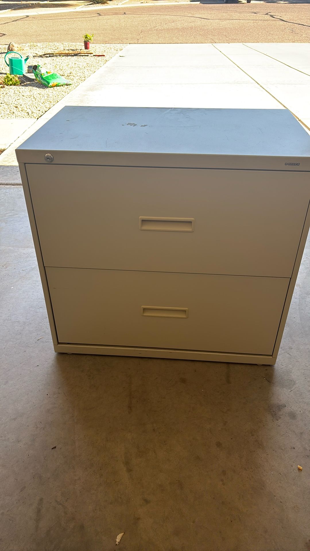 Metal File Cabinet 2 Drawers
