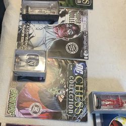 Marvel DC Chess Magazines And Statute 