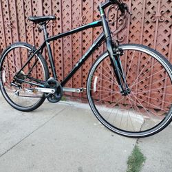 TREK FX2 HYBRID BIKE Large