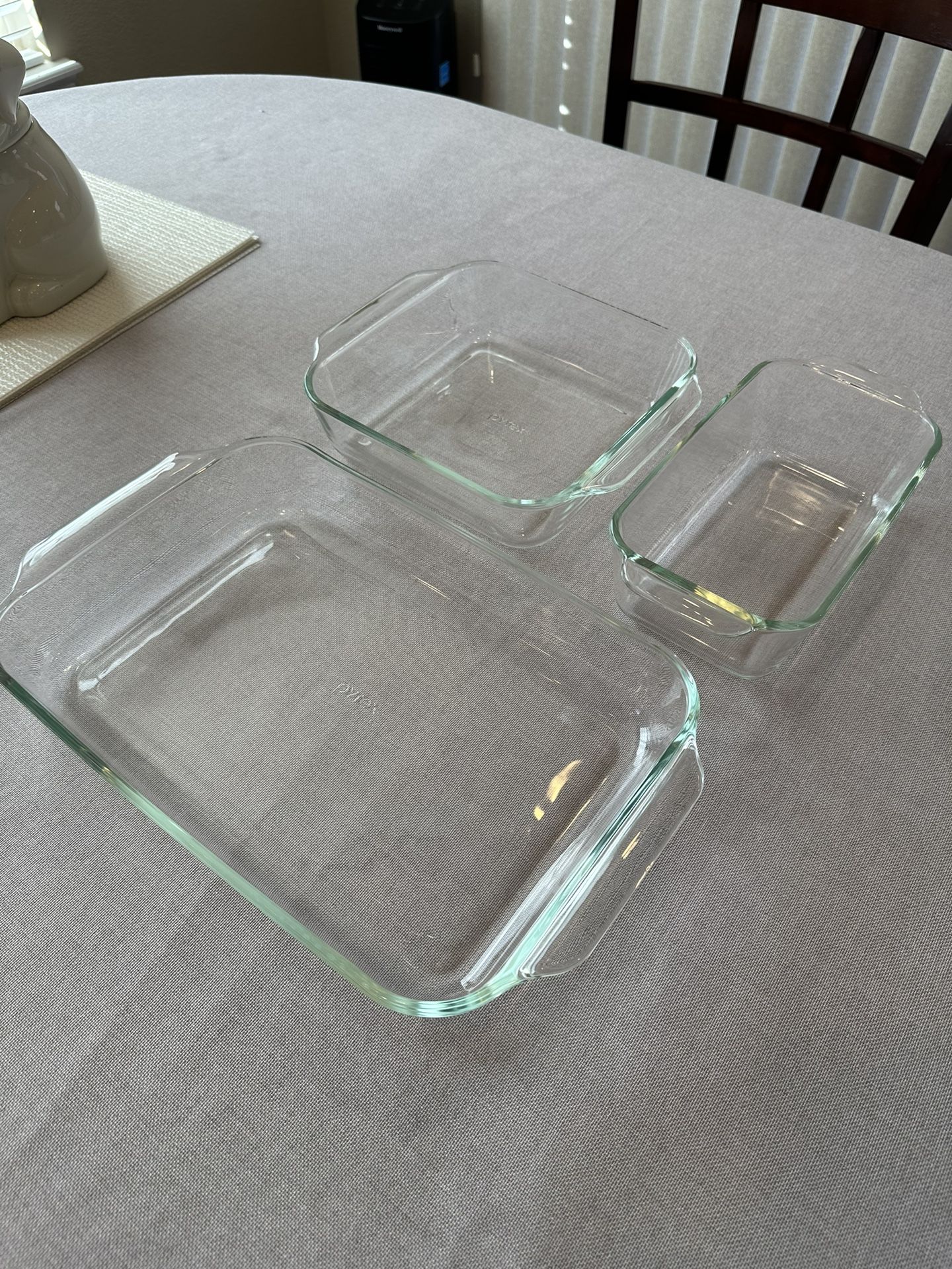 Set Of 3: Vintage Pyrex Baking Dishes - 233-R 3QT 13x9x2, 222-R 2QT 8x8x2, And 213-R 1.5 QT 8.5x4.5x2.5