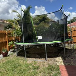 14ft Round Outside Trampoline 