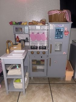 Play Kitchen