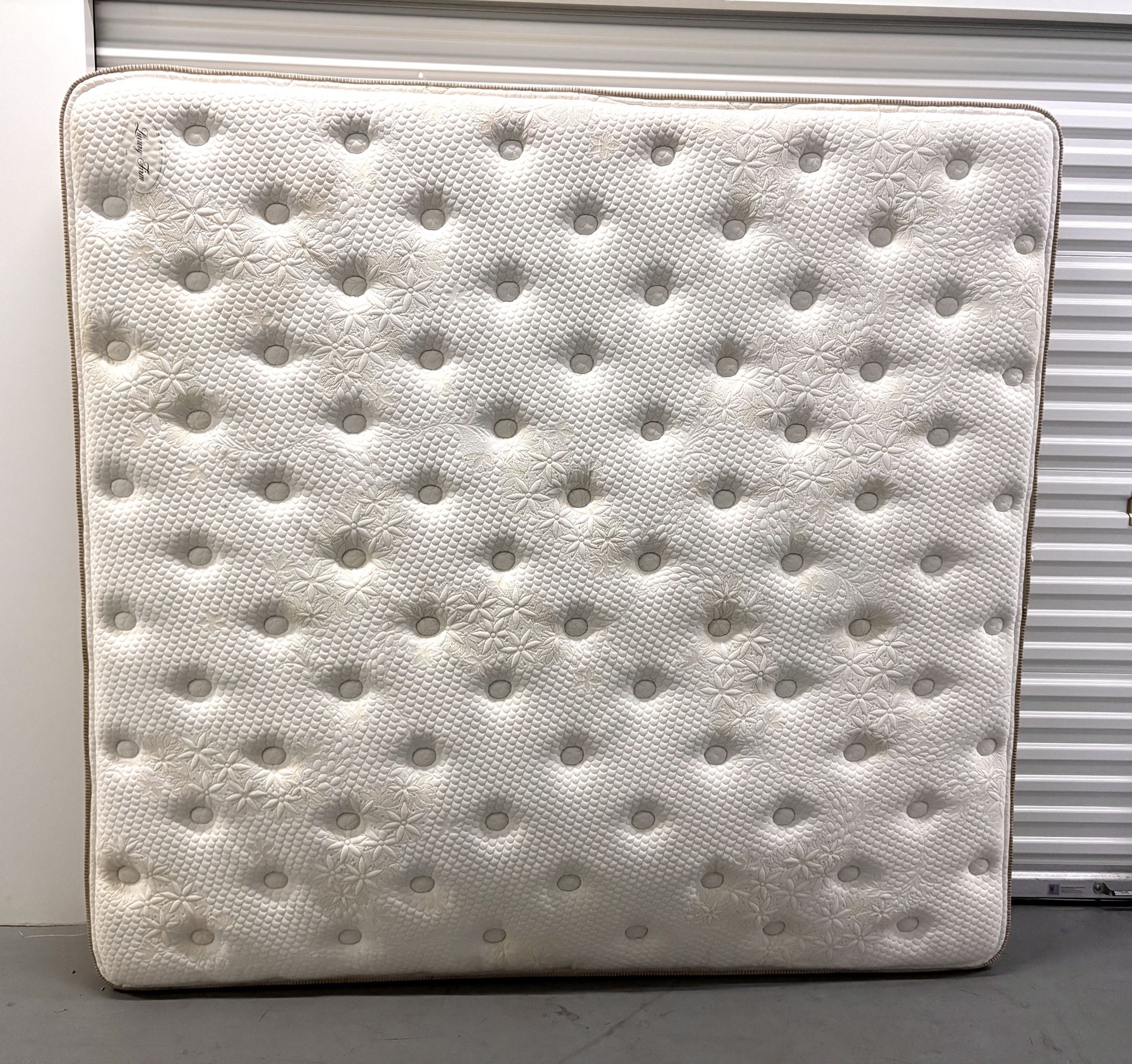 King Pillow Top Mattress for Sale in Orland Park, IL OfferUp