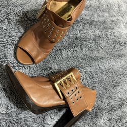 Womans Michael Kors Leather Heels 