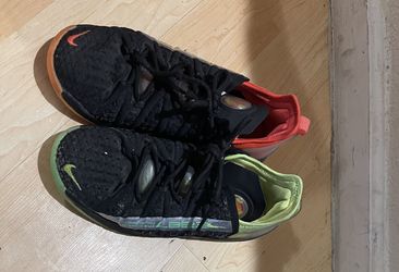 Youth Nike Basketball Shoes Size 6