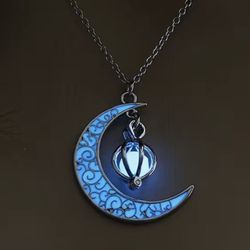 Brand New Moon Glow In The Dark Necklace Shipping Available 