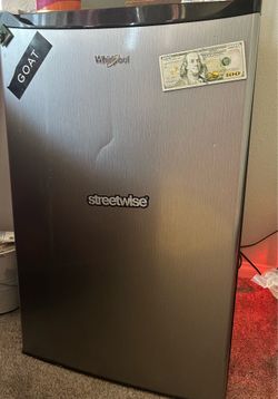 Mini fridge