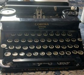 Antique Corona junior typewriter