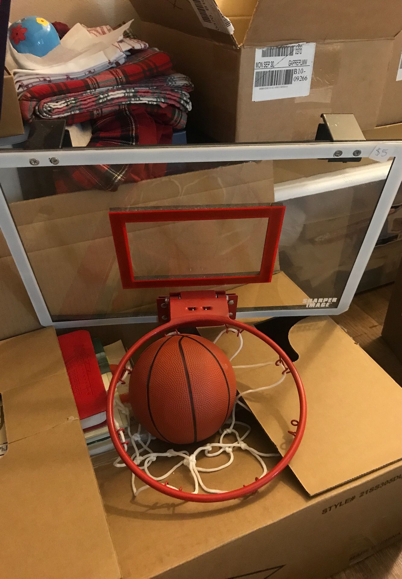 Mini Basketball Hoop w/ball
