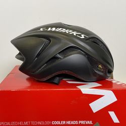Specialized Evade Helmet Size Medium New