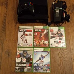 Xbox 360 S With 5 Games