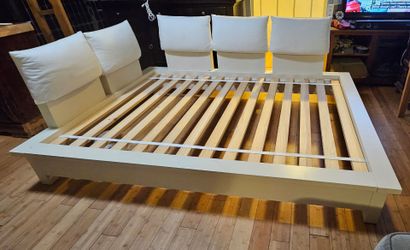 Pottery Barn Teen "Stuff-Your-Stuff" Daybed / Corner Platform Frame
