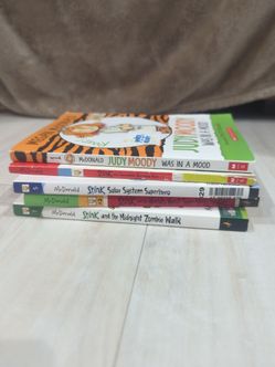 5 Judy moody/ stink books