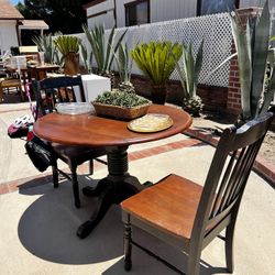 Dinette Table + Chairs