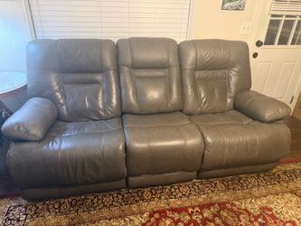Leather electric reclining sofa