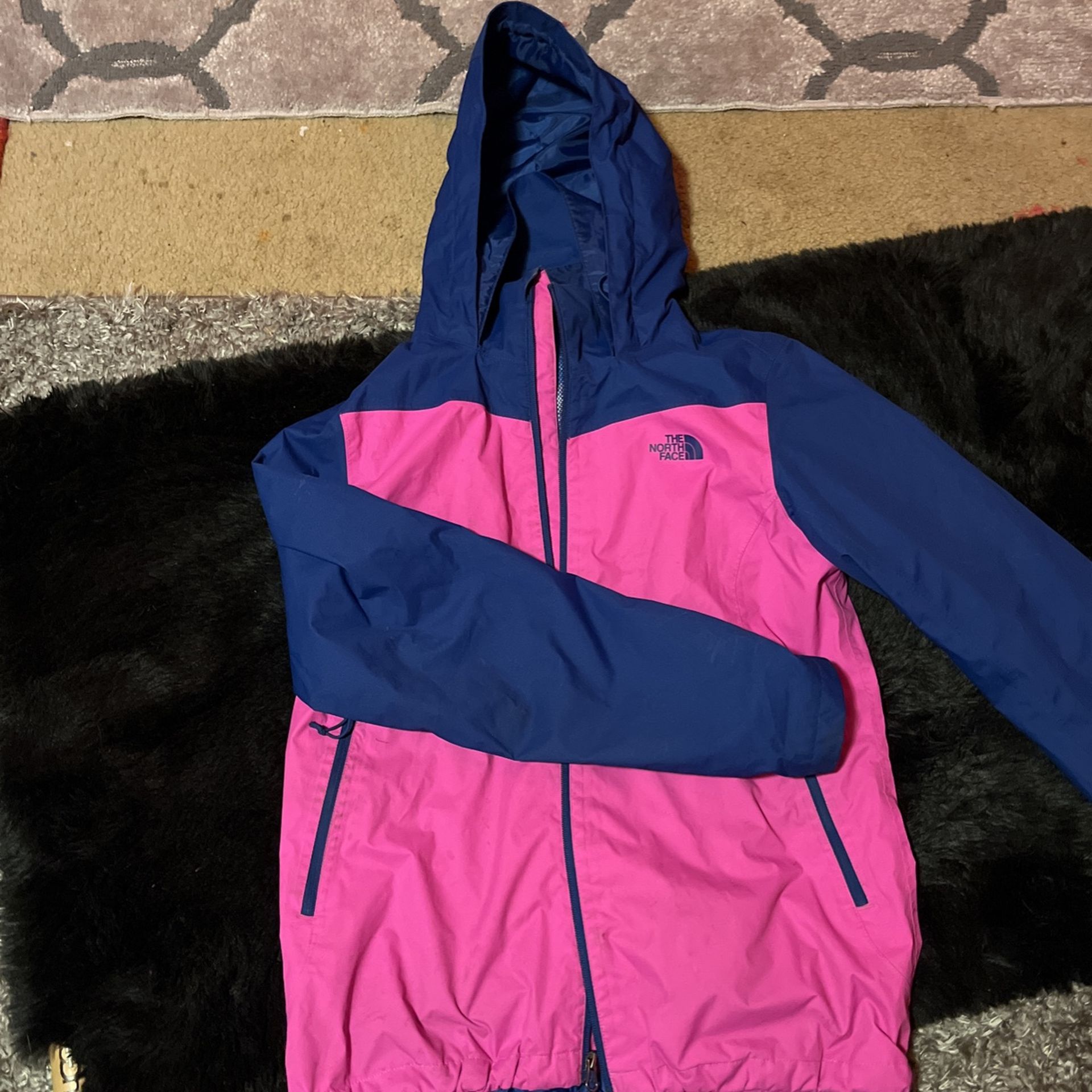 Women’s Size Large Northface Rain Jacket