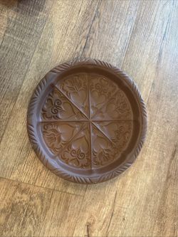 USA Vintage The Hartstone Shortbread Mold Hearts & Tulips Design 10 inch (Used)