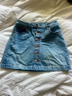 American eagle button up denim skirt