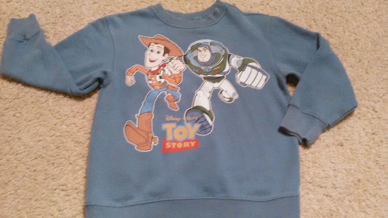 Boys size 7/8 Disney sweatshirt