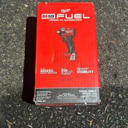 Milwaukee Fuel 1/2 Compact Impact Wrench 