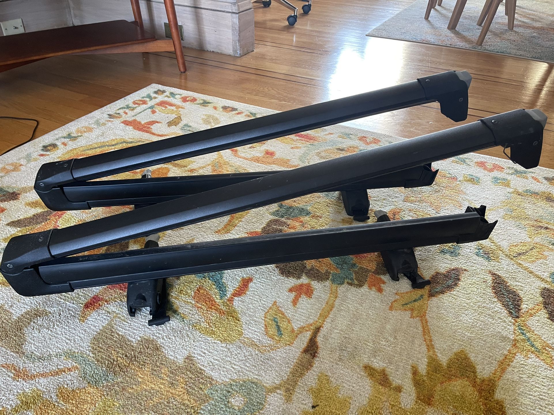 Thule SnowPack Extender Ski Snowboard Rack