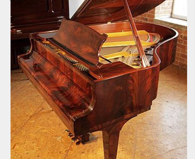 Steinway piano model grand M .....free