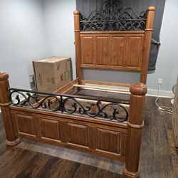 QUEEN SIZE SOLID WITH METAL BEDFRAME  BRING IT HOME TODAY 🏡 