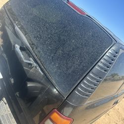 2000 Chevy Tahoe Black