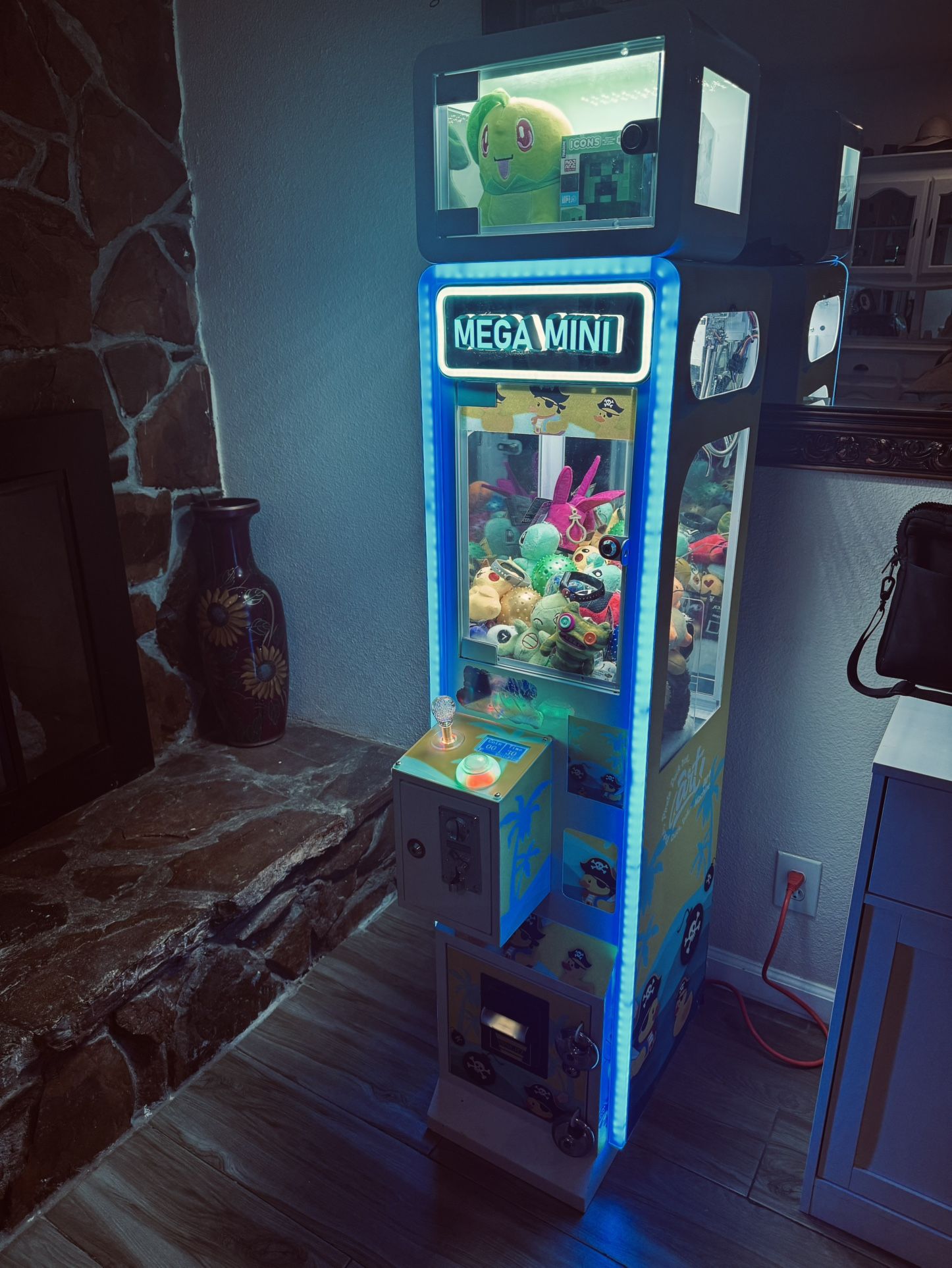 Mega Mini Claw Machine