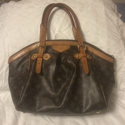 Louis Vuitton purse