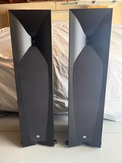 JBL Studio 590 250-Watt Floor Standing Speakers (Like New)
