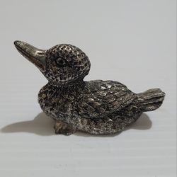 VINTAGE PEWTER DUCK SCULPTURE PAPERWEIGHT DECOR FIGURINE 2" Tall 8Oz.

Used item old vintage beautiful solid metal duck weighs 8 Oz.