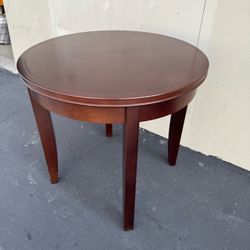 Wooden Round Side/End Table Good Condition