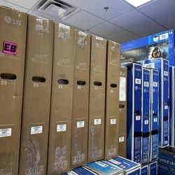 65” LG 4K Smart TV (65UA7700)