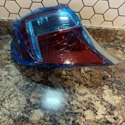 Toyota Camry Tail Light (contact info removed)