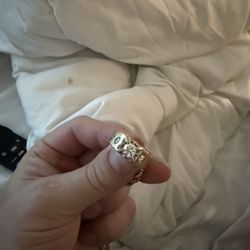 Gold diamond men’s ring